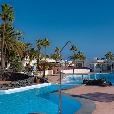 Beautiful Studio On The Seafront Costa Teguise Exterior foto
